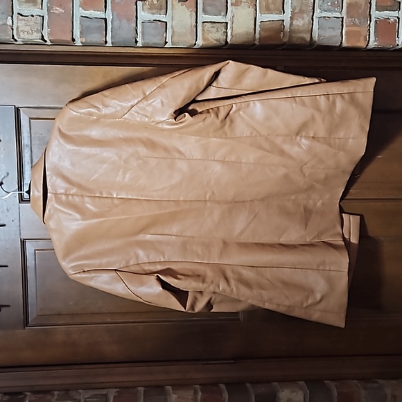 Women's jacket - Picture 2 of 2